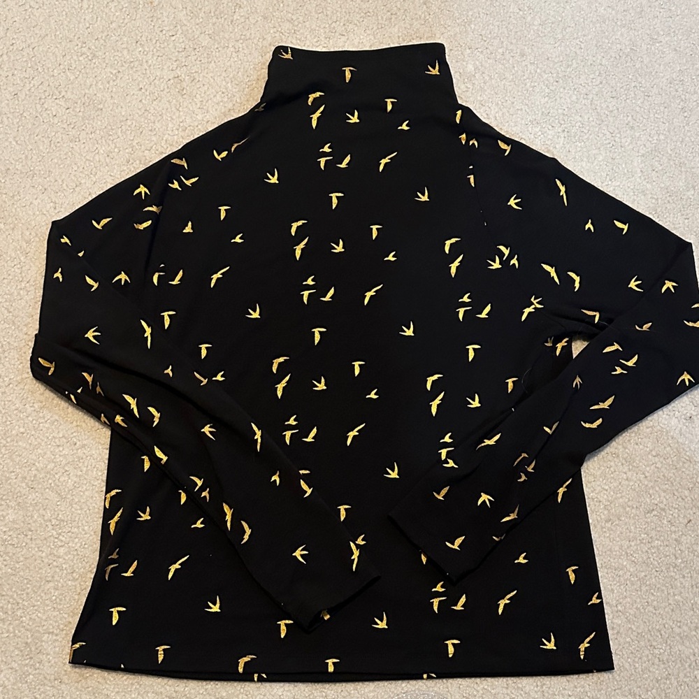 Oiselle Sz M black w/ gold bird mockneck. - Picture 3 of 3